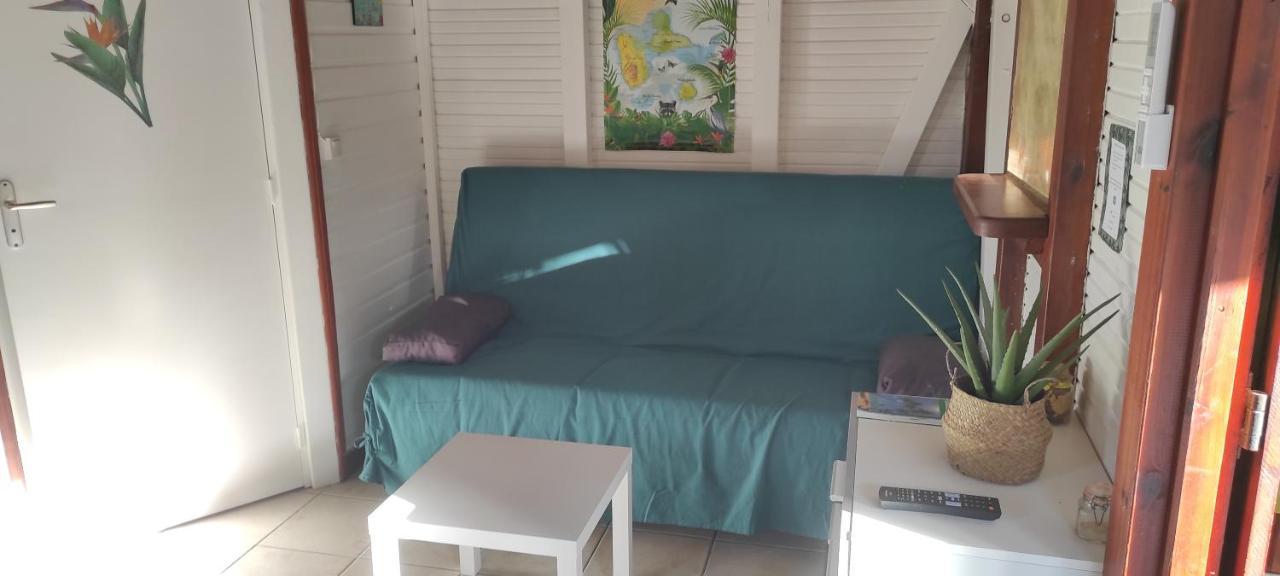 Bungalow Tout Confort Avec Piscine Partagee A 5 Mn De La Mer Saint-Francois  Buitenkant foto
